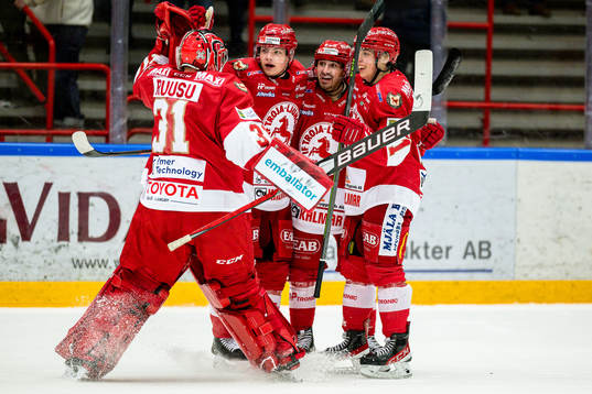 Troja/Ljungbys målvakt Markus Ruusu, Victor Stjernborg,