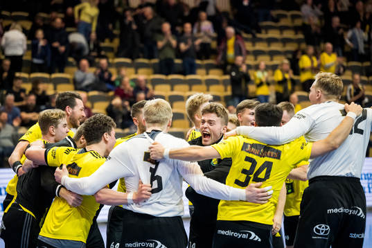 Sävehofs spelare jublar