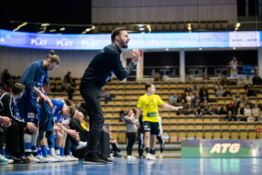 Skövdes tränare Henrik Signell