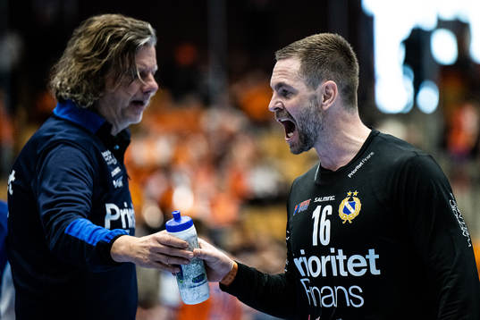 Redbergslids målvakt  Andreas Palicka jublar