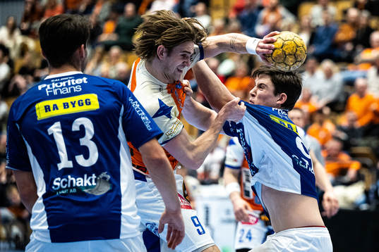 Kristianstads Anton Hallbäck  och Redbergslids Linus