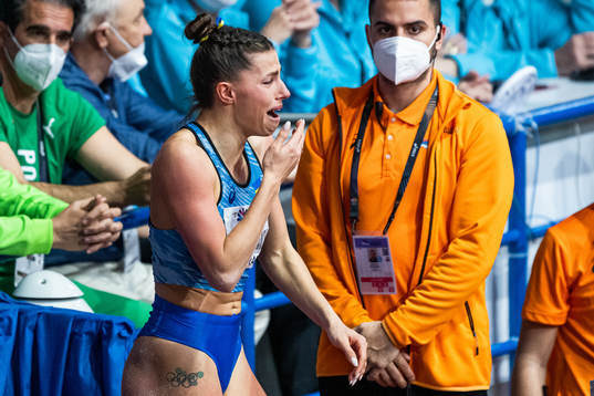 Maryna Bekh-Romanchuk of Ukraine cries and celebrates in