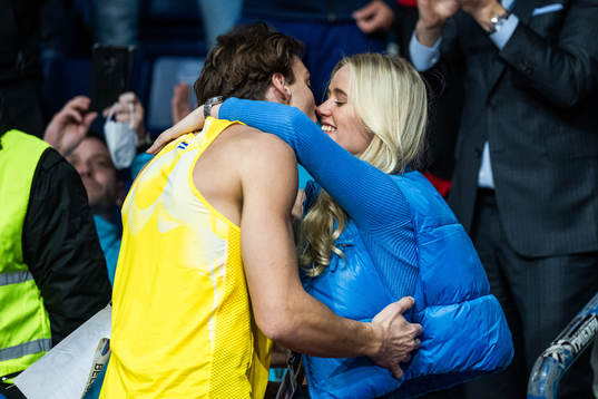 Armand Duplantis of Sweden celebrates with girlfriend