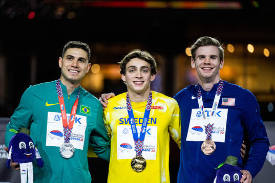 Thiago Braz of Brazil (silver), Armand Duplantis of Sweden