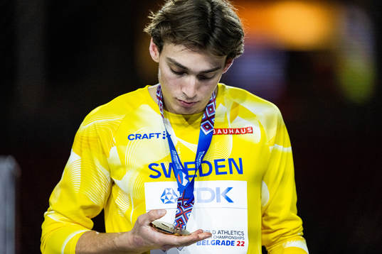 Armand Duplantis of Sweden celebrate