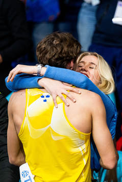 Armand Duplantis of Sweden celebrates with girlfriend