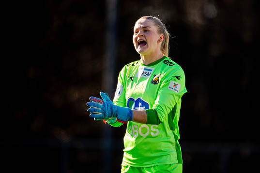 Goalkeeper Linn-Mari Nilsen of Røa