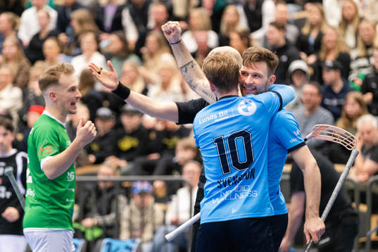 Warbergs Oliver Olsson jublar