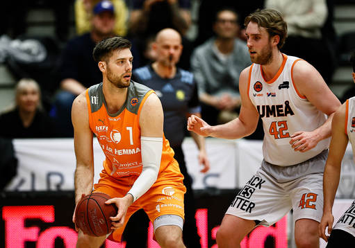 Norrköpings Adam Ramstedt och Umeås Cole Welle