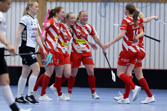 Pixbos Lagkapten Ida Sundberg, Moa Andersson, Emma Stenberg