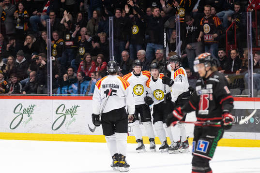 Brynäs Greg Scott jublar