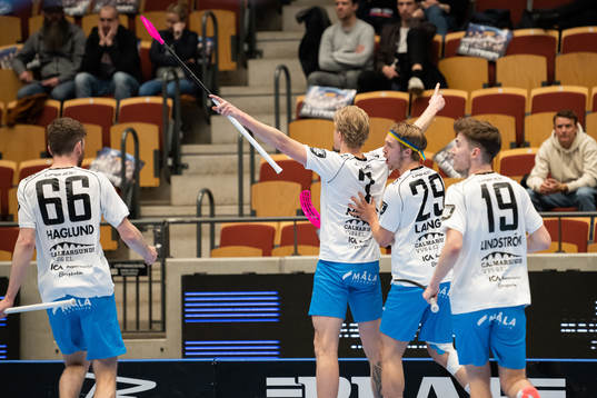 Kalmarsunds Kim Nilsson jublar