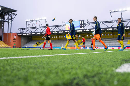Aiham Ousou, goalkeeper Samuel Brolin and Emil Holm enter