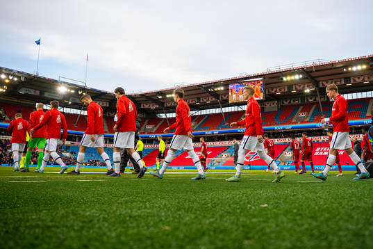 Andreas Hanche-Olsen, Kristian Thorstvedt and players of