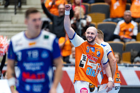 Kristianstads Besard Hakaj jublar