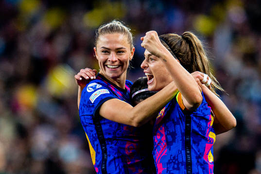 Fridolina Rolfö and Alexia Putellas of Barcelona celebrate