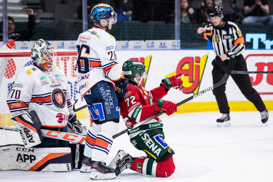 Frölundas Patrik Carlsson jublar