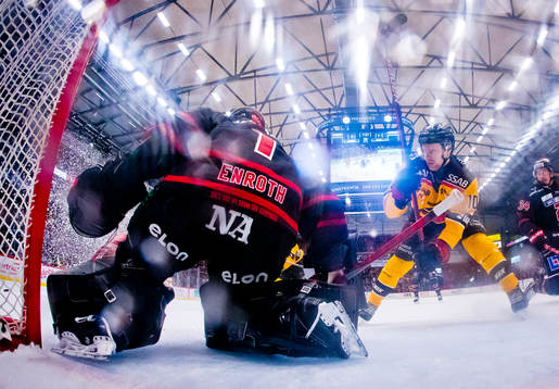 Örebros målvakt Jhonas Enroth och Luleås Einar