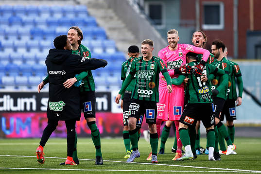 Varbergs spelare jublar