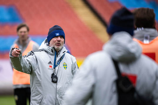 Head coach Peter Gerhardsson of the Swedish women's