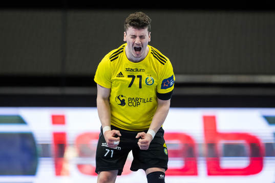 Elias Ellefsen Á Skipagøtu of Sävehof reacts