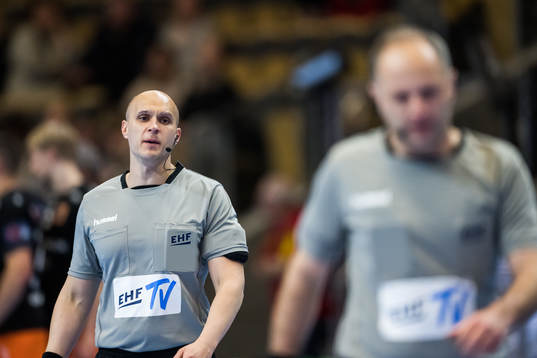 Referee Nenad Nikolovski
