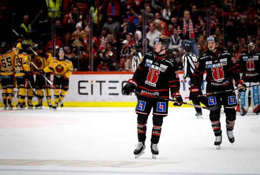 Örebros Simon Forsmark och Libor Sulak deppar vid 1-2