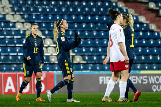 Kosovare Asllani of Sweden celebrates the 0-13 goal