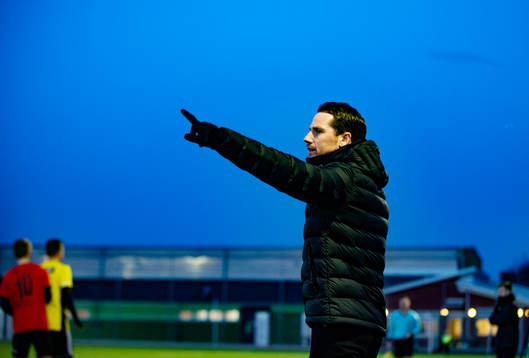Det pekade uppåt för IFK Hässleholms tränare Johan