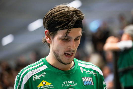 Kungälvs Emil Bramming deppar