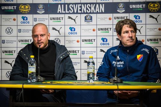 Mjällbys tränare Andreas Brännström  och Djurgårdens