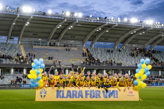 Bläddra bland fler bilder av Football, FIFA Women's World Cup Qualifier, Sweden - Ireland
