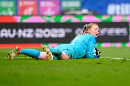 Goalkeeper Courtney Brosnan of Ireland