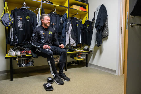 Elfsborgs manager Jimmy Thelin förbereder sig för en