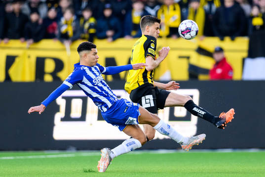 IFK Göteborgs Alexander Jallow och Häckens Alexander