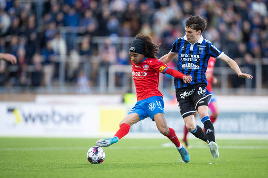 Helsingborgs Adam Kaied och Sirius Jamie Roche