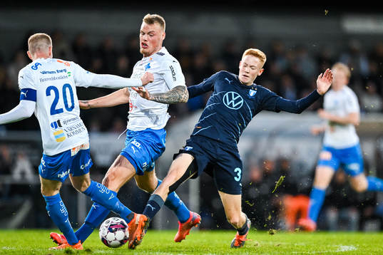 Värnamos Victor Eriksson och Malmö FFs Hugo Larsson