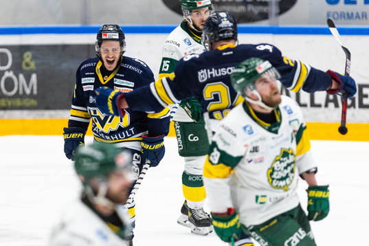 Bläddra bland fler bilder av Ishockey, Hockeyallsvenskan, Kval till SHL, Final 1, HV71 - Björklöven