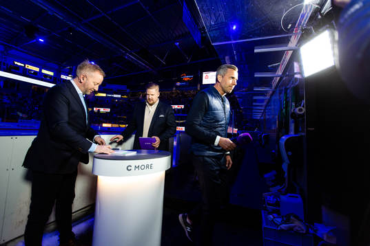 Cmores Fredrik Söderström och Lars Lindberg intervjuar