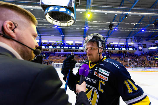 s Simon Önerud