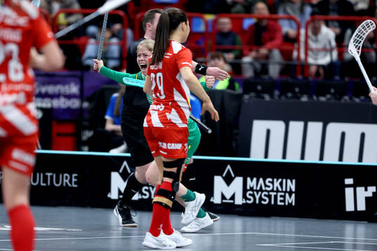 Thorengruppens Maja Viström jublar