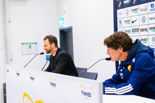 s tränare Bartosz Grzelak ler