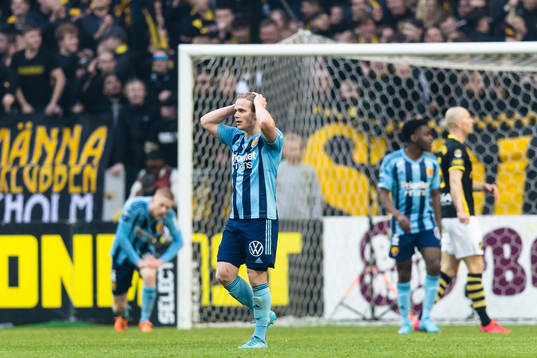 Djurgårdens Hampus Finndell ceppar