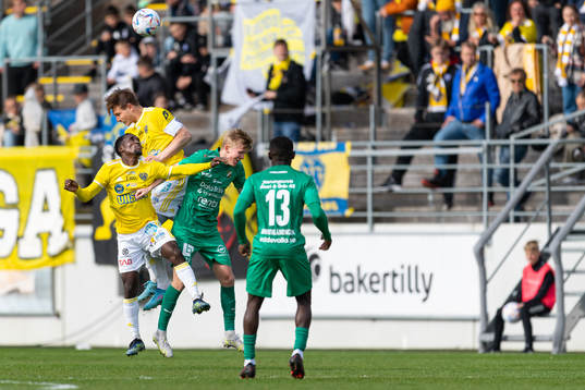 Falkenbergs Godwin Aguda och Linus Dahl