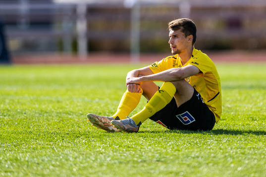 Mjällbys Rasmus Wiedesheim-Paul deppar