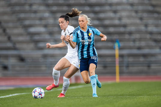 Eskilstunas Anna Oscarsson och Djurgårdens Sara Lilja