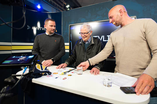s pressansvarige Johan Freijd och Sverre Broström i HVTV