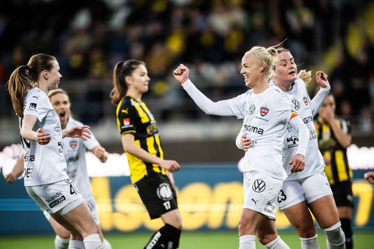Rosengårds Caroline Seger jublar
