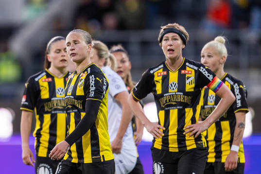 Häckens Filippa Curmark och Luna Nørgaard Gevitz deppar