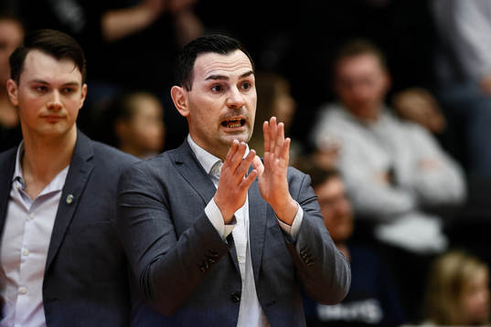 Jämtlands coach Adnan Chuck
